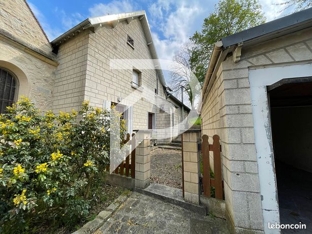 Maison a louer vaureal - 8 pièce(s) - 162 m2 - Surfyn