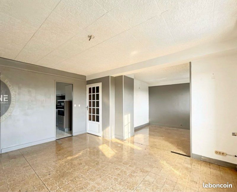 Appartement t3 dans résidence 13011