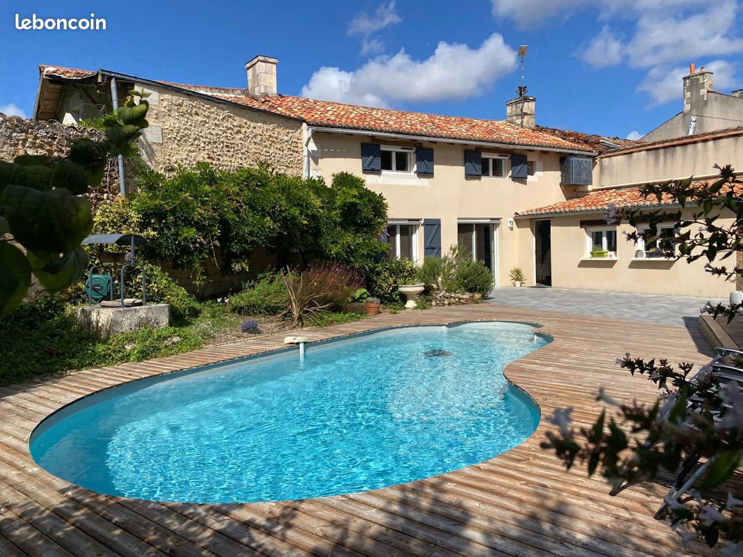 Maison 5 pièces 126 m² · à Quinçay · 126 m² · 352 000 €