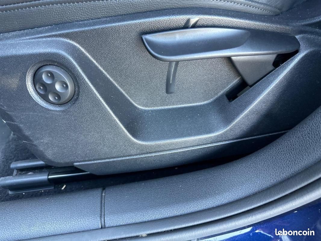 Audi Q2 35 TFSI 150 S tronic 7 S line (image 14)