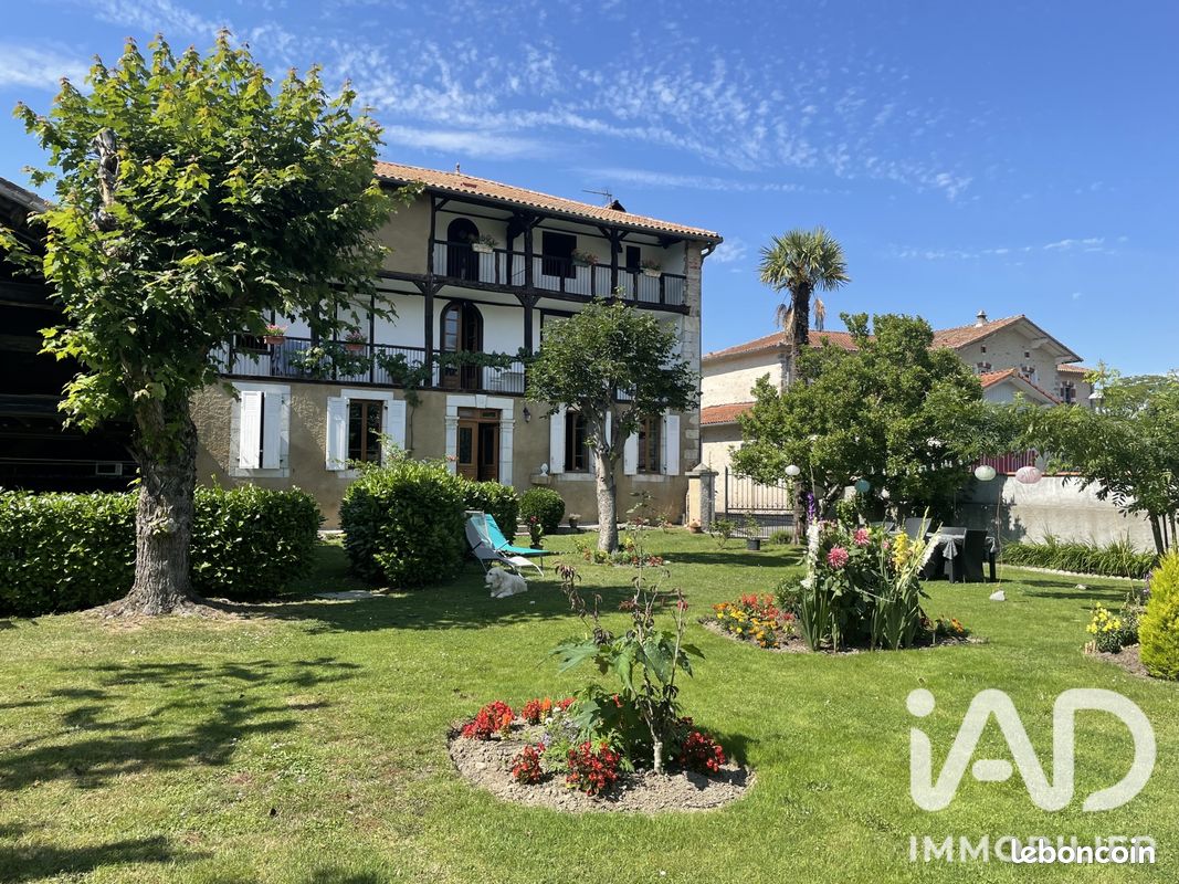 Maison 6 pièces 247 m² · à Estancarbon · 247 m² · 550 000 €