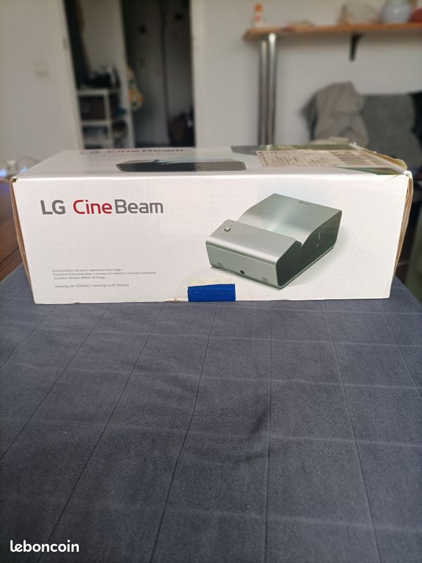 📽️ Vidéoprojecteur LG CineBeam PH450UG (image 1)