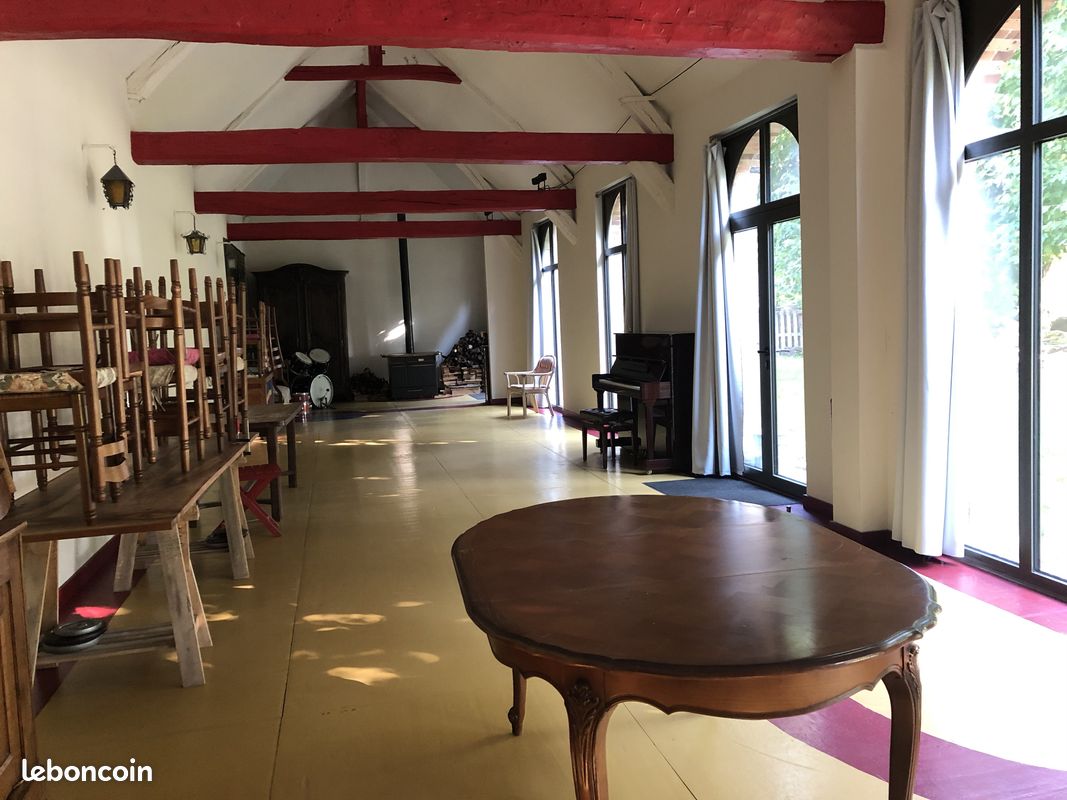 Loue deux étages d'un château pour groupes (image 8)
