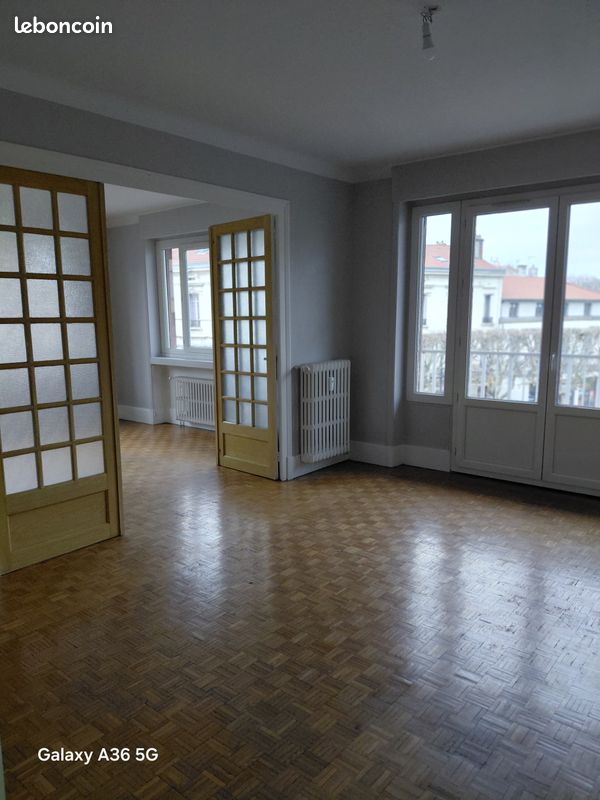 Appartement 3 pièces 89 m² · à Saint-Chamond · 89 m² · 126 000 €