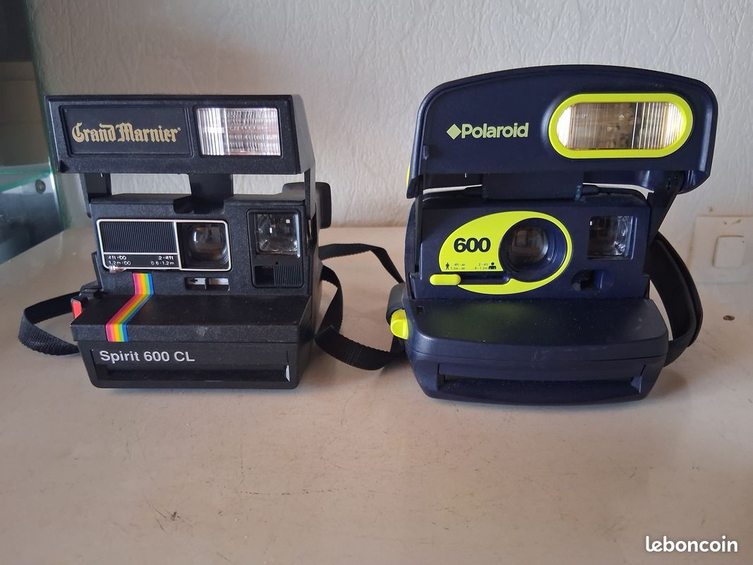 Appareil Photo Publicitaire L'Ebenoid Spirit – Polaroid Série 600 – Rare (occasion)