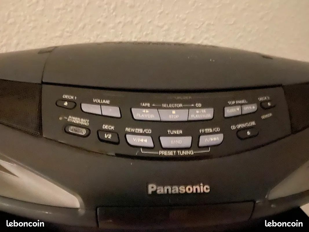 Radio lecteur CD et double cassettes (image 2)