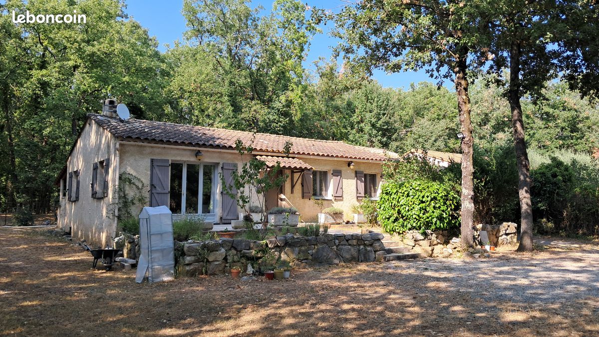 Maison 4 pièces 94 m² · à Tourrettes · 94 m² · 430 000 €