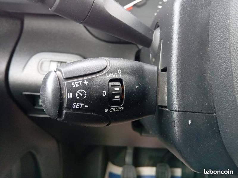 Citroen Berlingo Van 10 825 HT M 1.5 BlueHDi 100 CV Club 3 Places (image 16)