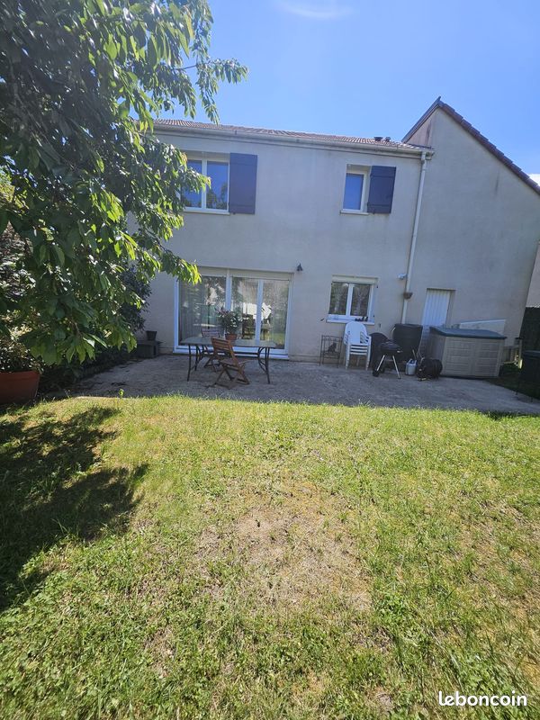 Maison 5 pièces 90 m² · à Moissy-Cramayel · 90 m² · 325 000 €