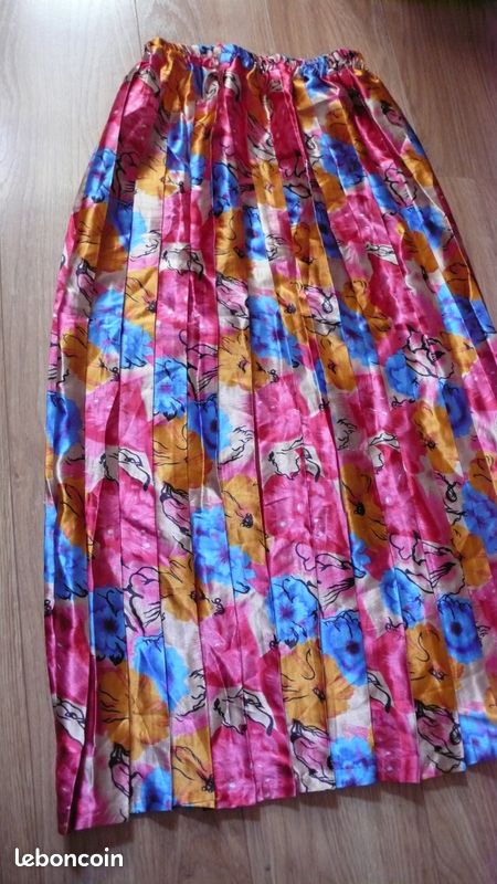 Mulvari Ensemble jupe longue à imprimé floral à plis et top à volants | Mode en ligne | SHEIN ANCE