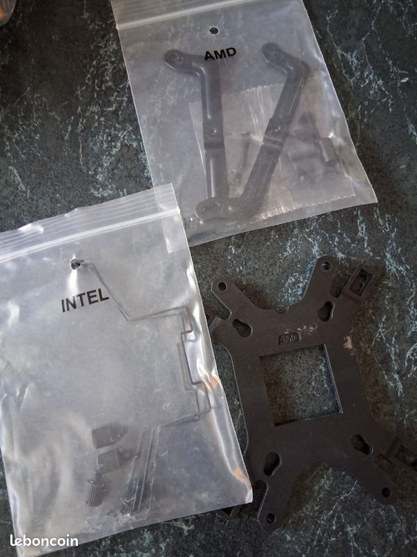 Lot D'accessoires Informatiques Divers - Ouvert Jamais Utilisé, état Comme Neuf