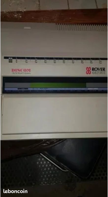 Machine à écrire électronique (image 1)