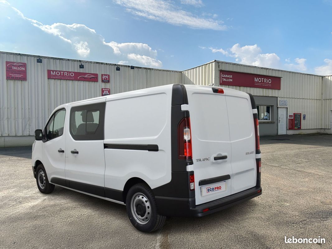Renault Trafic Van L2H1 Cabine Approfondie 6 Places Advance 3T Blue dCi 130 - Leasing (image 2)