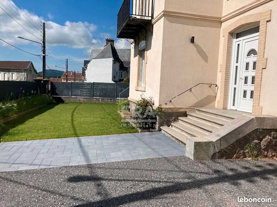 Maison 8 pièces 245 m² · à Bruyères · 245 m² · 398 000 €