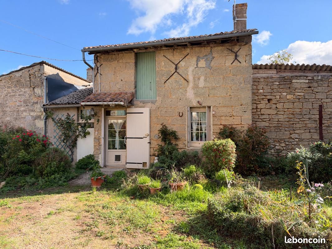 Maison 1 pièce 34 m² · à Brossay · 34 m² · 51 100 €
