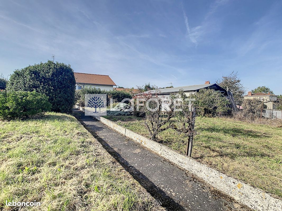 Propriété 4 pièces 70 m² - Saint-Loup-Lamairé 79600 (image principale 13)