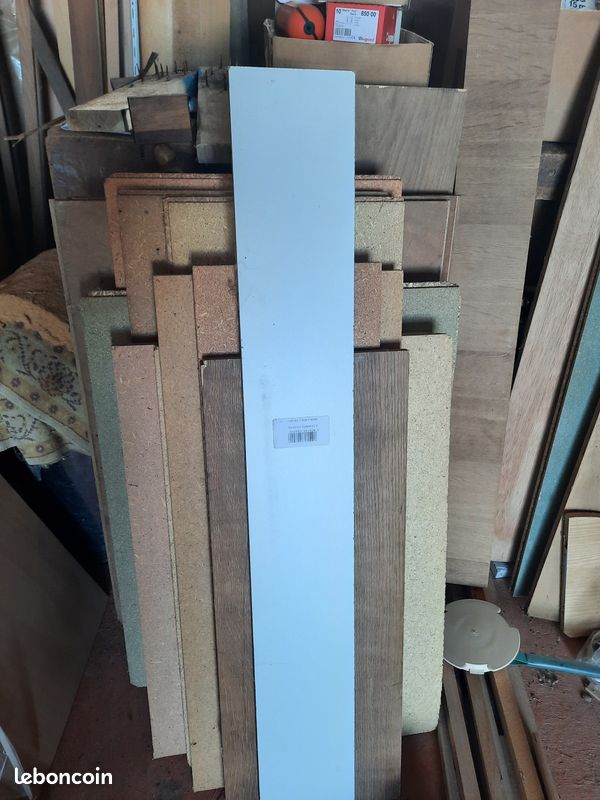 Fournitures pour bricolage (image 1)