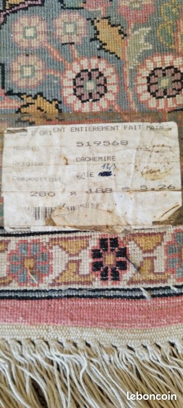 Tapis soie et cachemire (image 2)