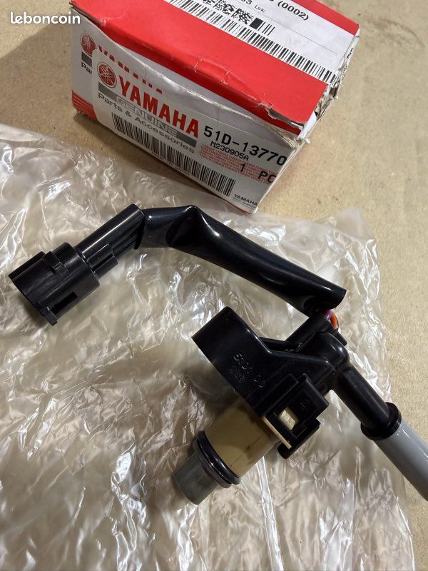 Injecteur d’essence Yamaha origine (image 1)