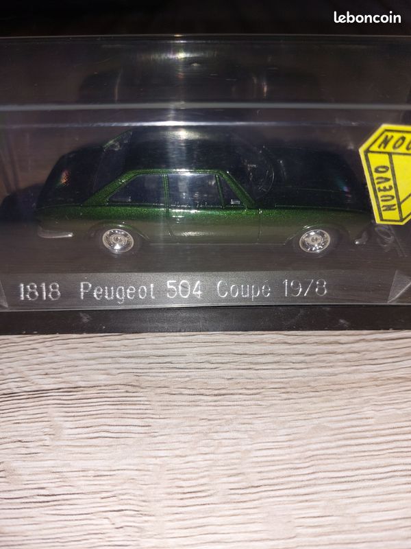 PEUGEOT 504 COUPE miniature de 1978 1/43 SOLIDO DANS SA BOITE (image 1)