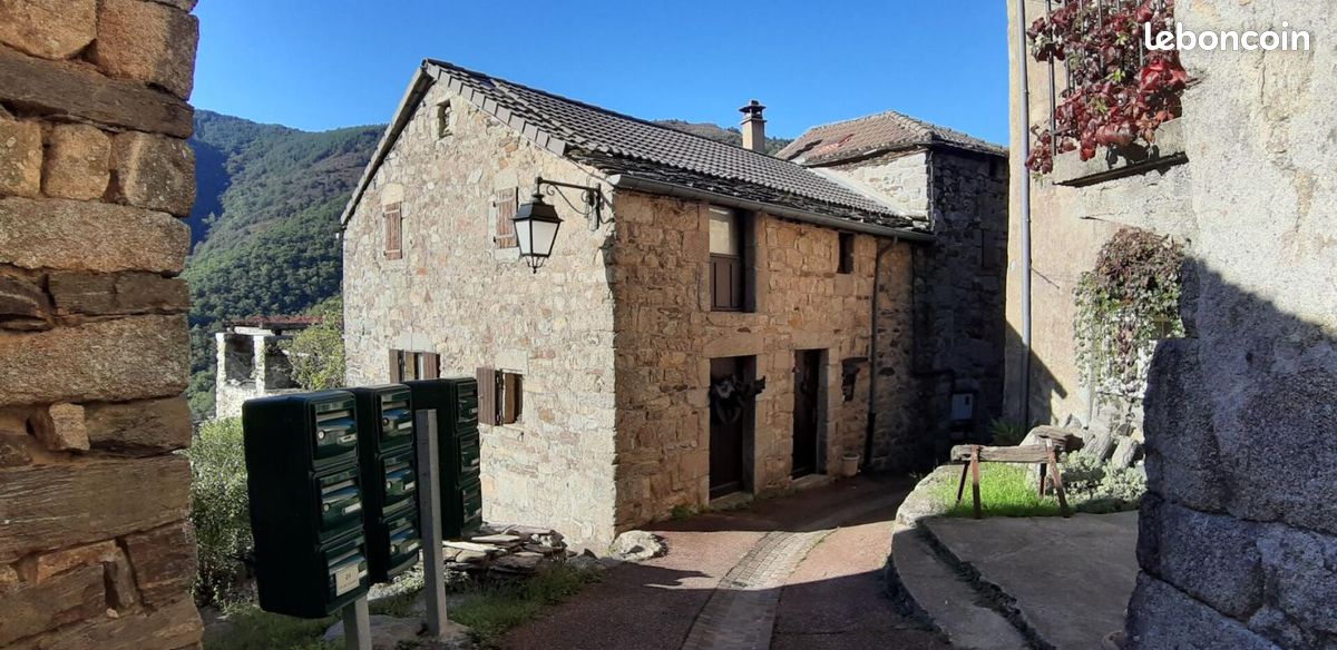 Maison 5 pièces 134 m² · à Sablières · 134 m² · 368 000 €