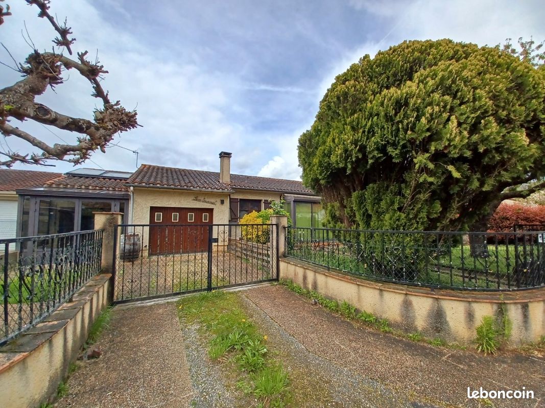 Maison 3 pièces 105 m² · à Puy-l'Évêque · 105 m² · 680 €/mois
