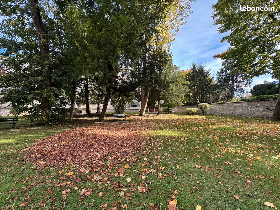 Appartement a louer saint-germain-en-laye - 5 pièce(s) - 100 m2 - Surfyn