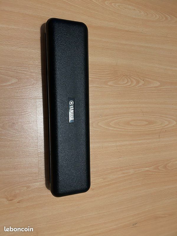 Flûte traversière YAMAHA YFL-282 (image 2)