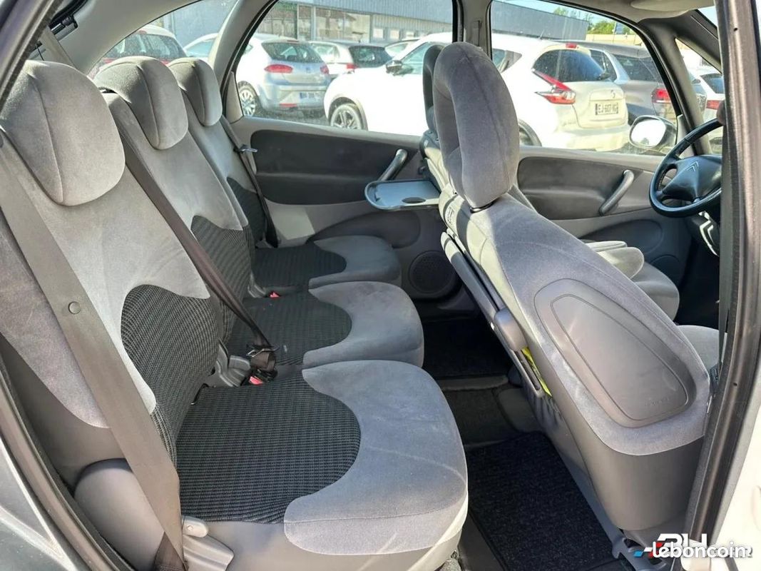 Citroen Xsara Picasso 1.6 HDI 90ch EXCLUSIVE TOIT OUVRANT (image 22)