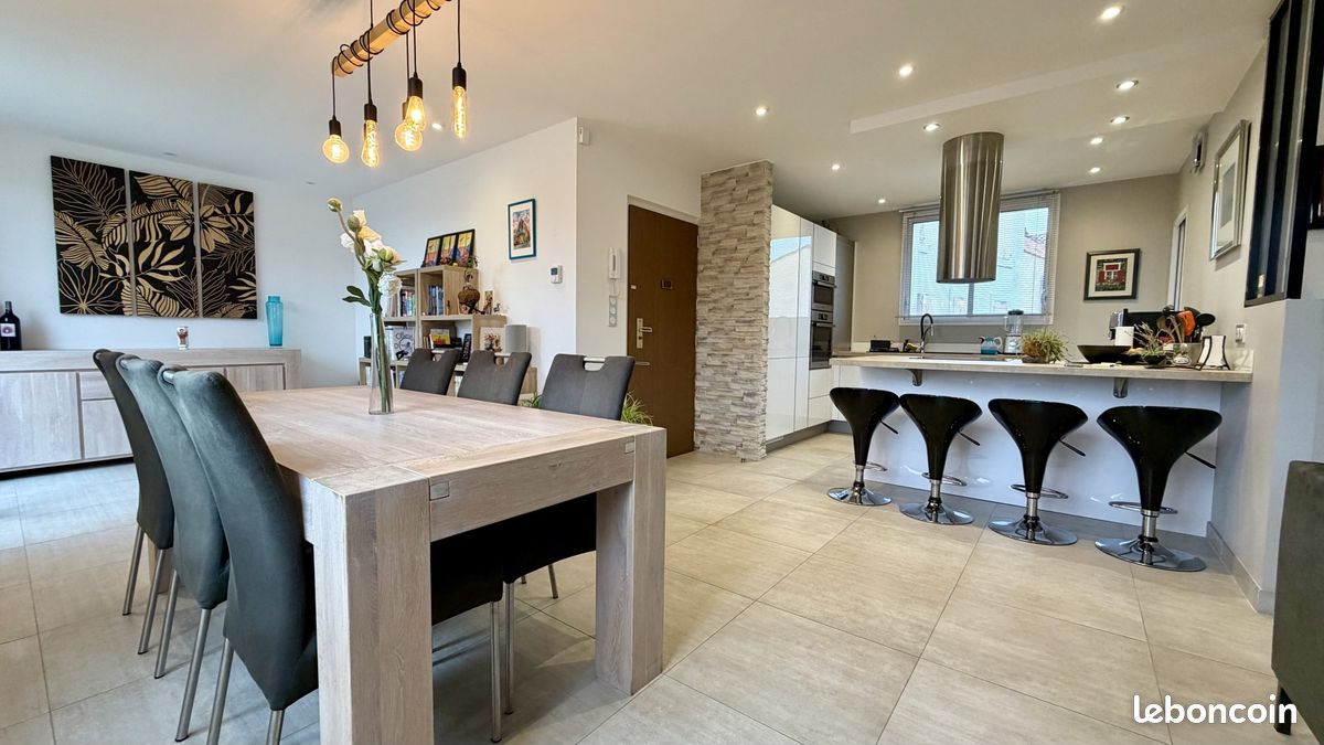 Appartement 3 pièces 83 m² · à Alès · 83 m² · 180 000 €