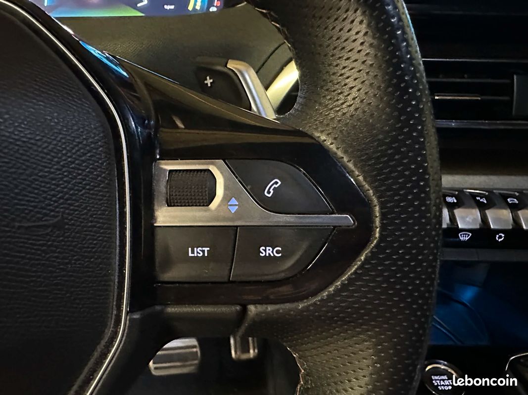 Peugeot 3008 II 1.6 THP Hybrid 225 GT (image 29)