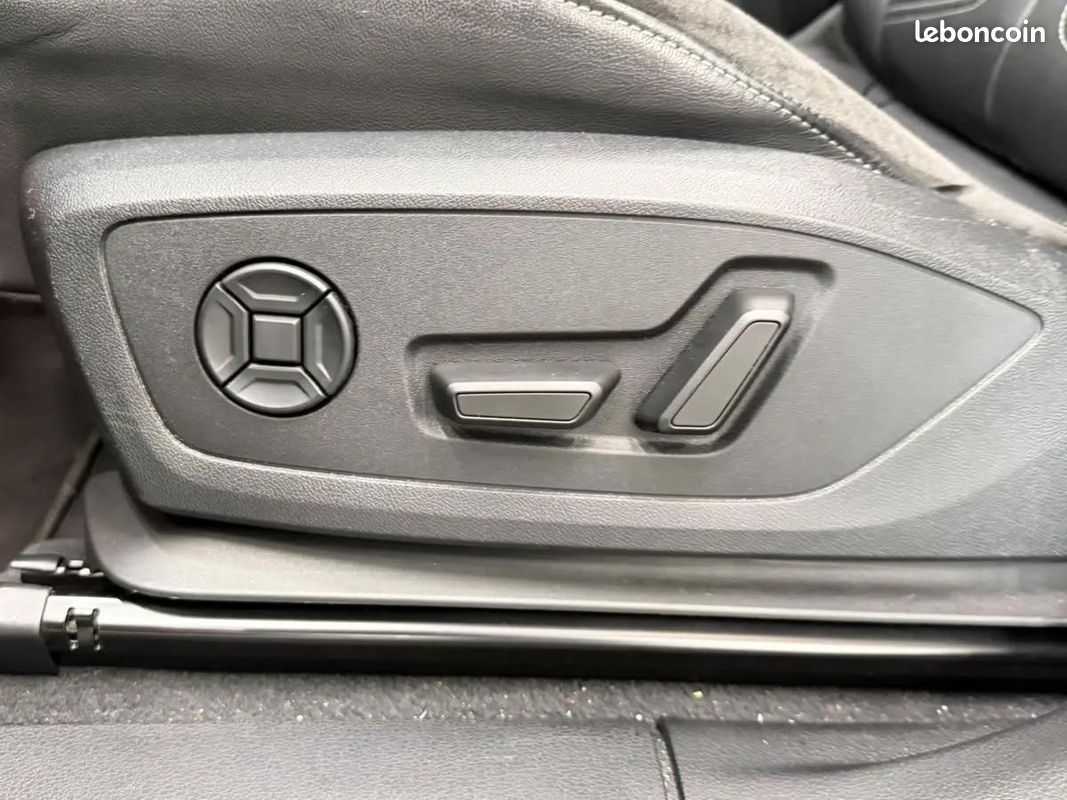 Audi Q3 2.0 35 TDI 150cv SPORTBACK S LINE / TOIT OUVRANT / CARPLAY (image 15)