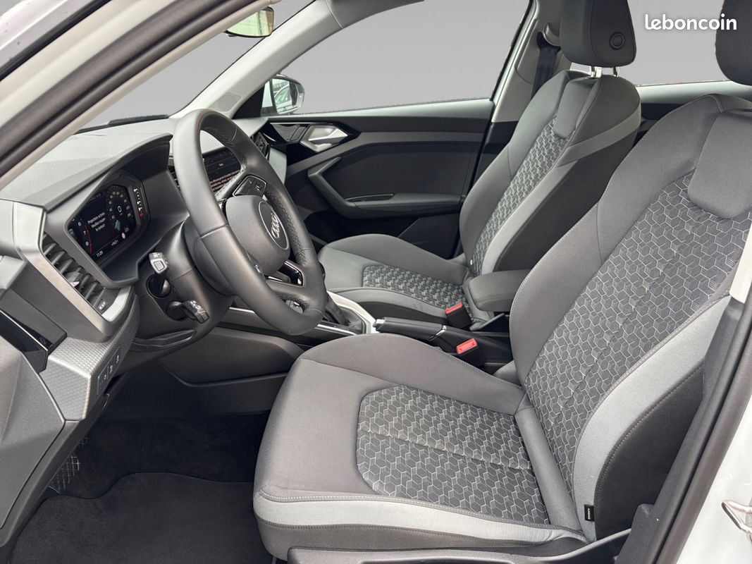 AUDI A1 Sportback 30 TFSI 116 ch S tronic 7 Design (image 9)