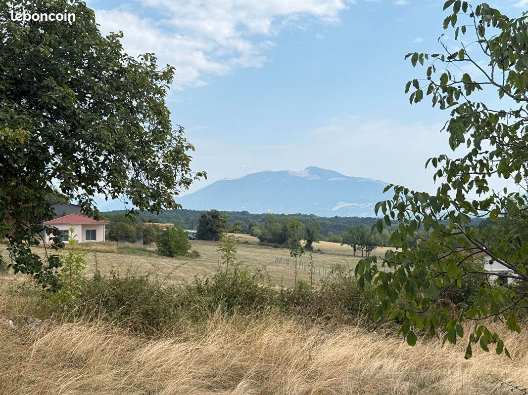 Terrain 870 m² · à Surjoux-Lhopital · 870 m² · 110 000 €