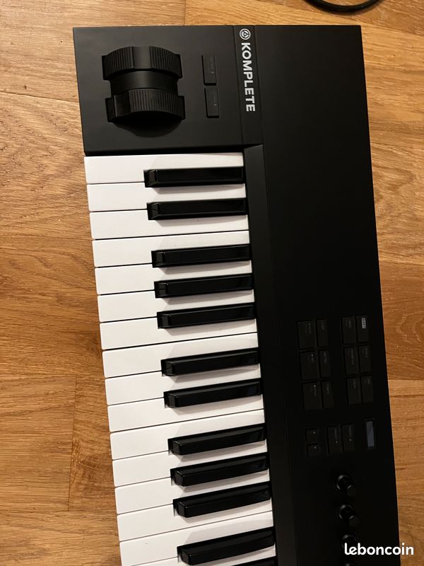 Vends Native Instruments Komplete Kontrol A61 (image 2)