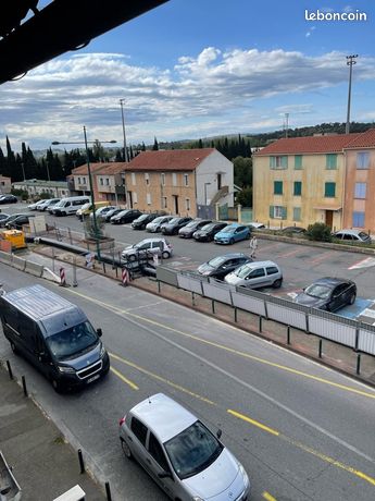 https://img.leboncoin.fr/api/v1/lbcpb1/images/d6/eb/e5/d6ebe587893467d764f410df41ab9d7f9c517457.jpg?rule=ad-image