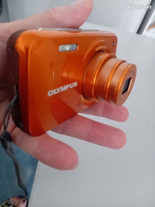 Olympus VH-210 Orange Pop Carte sd 16G (image 2)