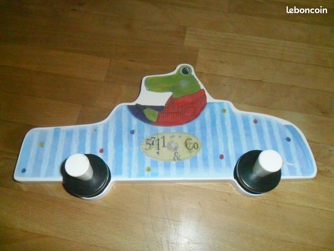 Porte manteau 'Crocodile' Ikea pour enfant (image 1)