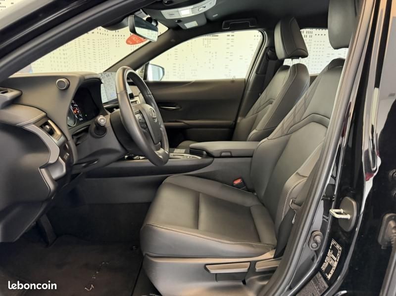 Lexus UX 250h F SPORT Design 2WD (image 11)