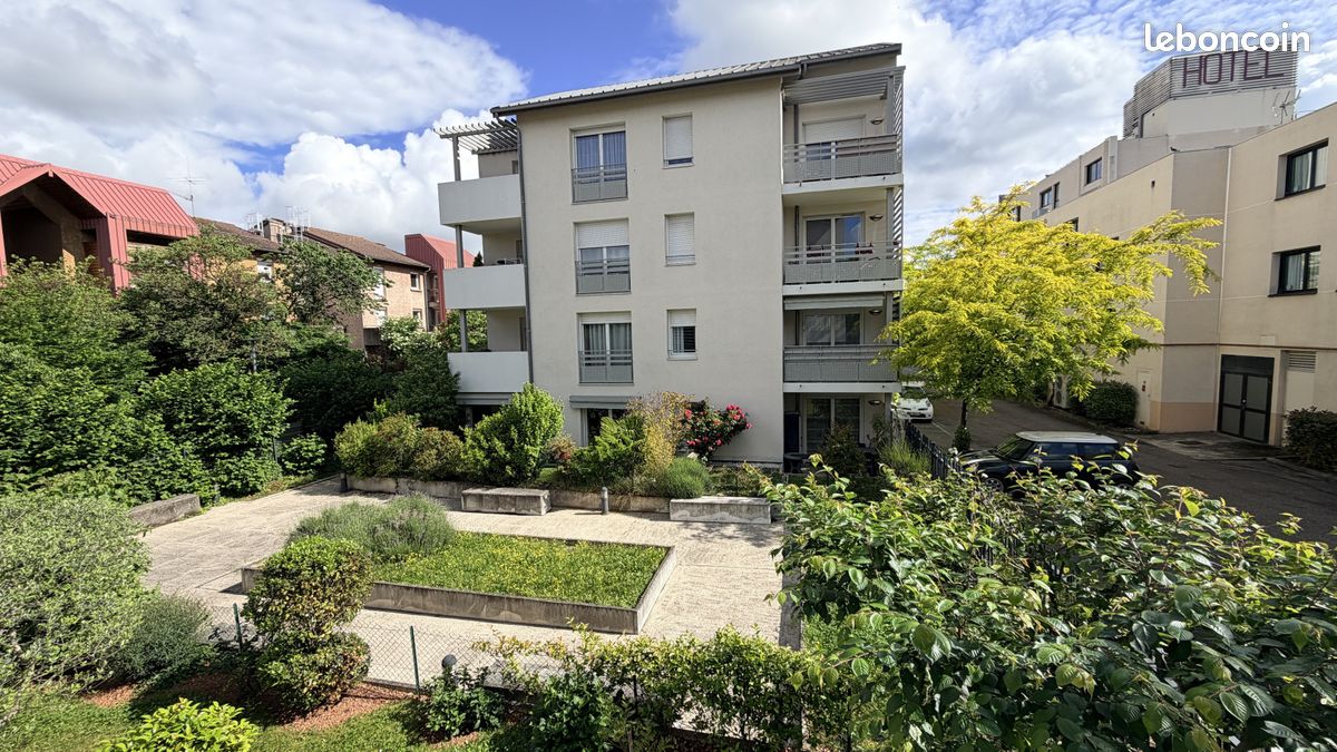 Appartement 3 pièces 67 m² · à Chassieu · 67 m² · 289 000 €