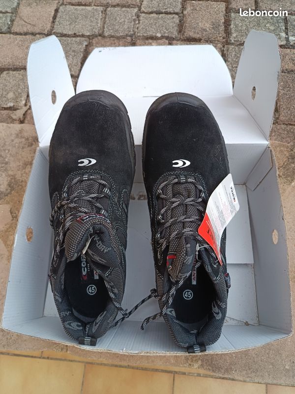 Chaussures sécurité (image 1)
