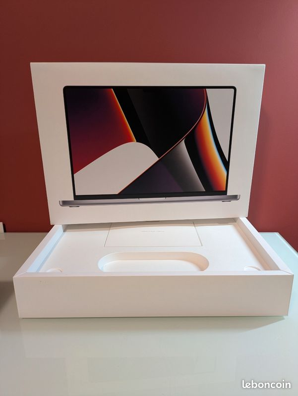 Boîte MacBook Pro 16 pouces (image 1)