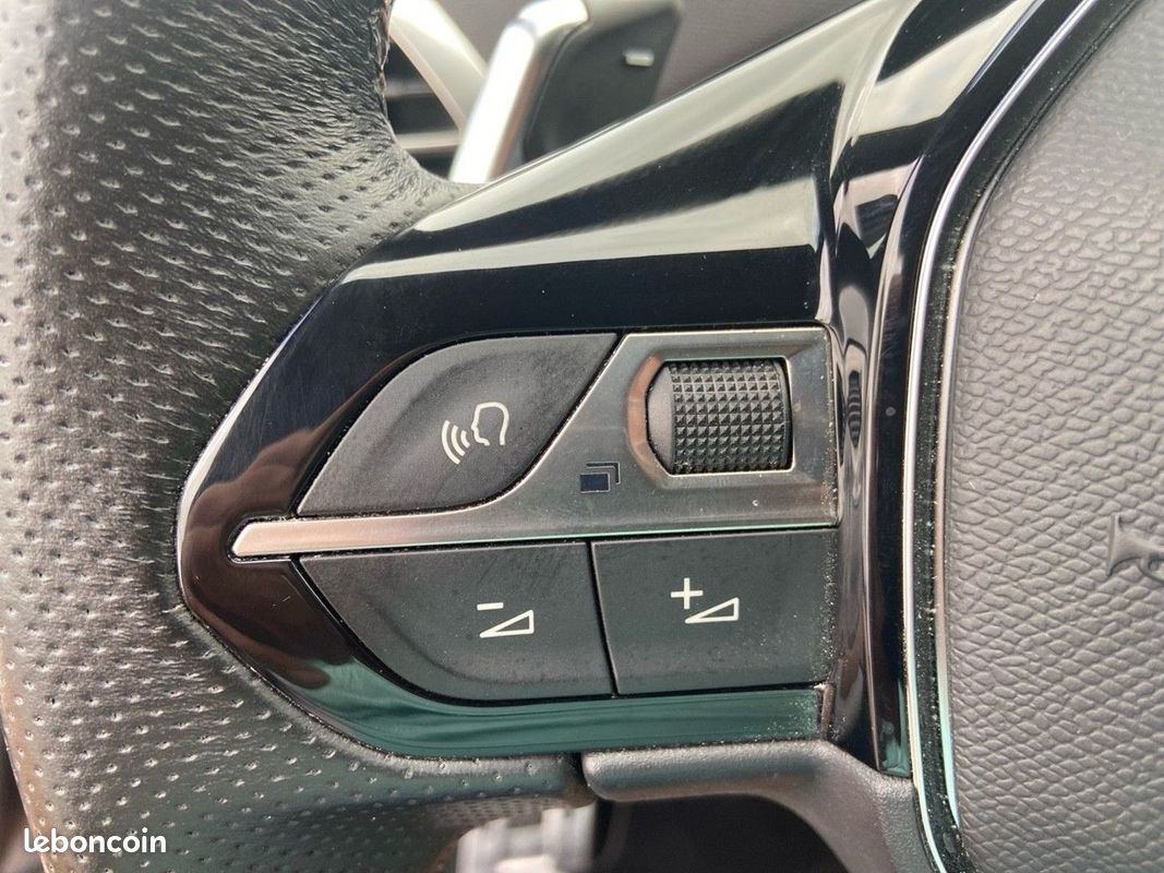 Peugeot 3008 BlueHDi 130 EAT8 GT (image 30)