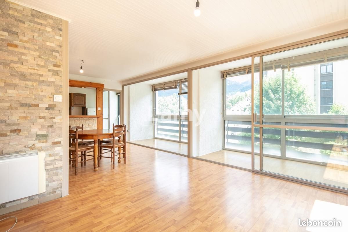 Appartement 3 pièces 110 m² · à Villard-de-Lans · 110 m² · 285 000 €