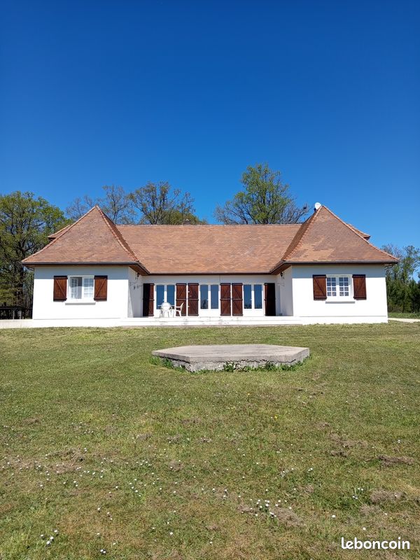 Maison 11 pièces 200 m² · à Mareuil en Périgord · 200 m² · 335 000 €