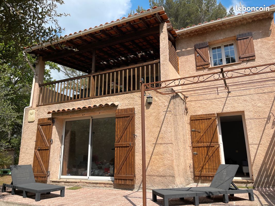 Maison 5 pièces 100 m² · à Fréjus · 100 m² · 440 000 €