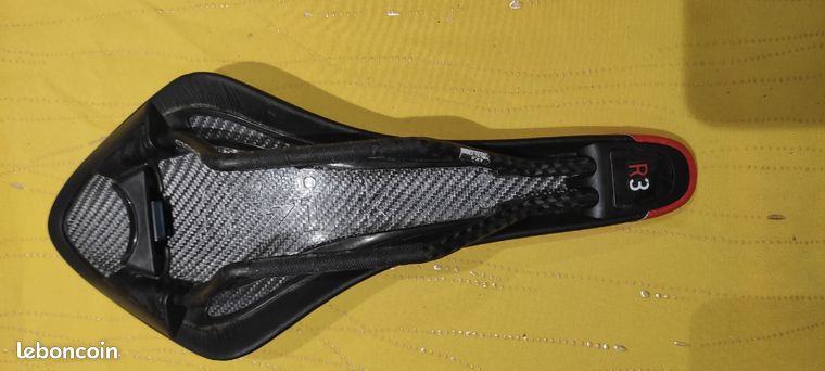 Selle Vélo Fizik Arione Blanche – Vintage 2006 – NOS (neuf Stock) – Fabriquée En Italie