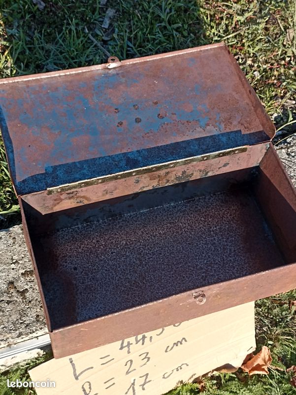 Boîte de rangement en ferraille (image 2)
