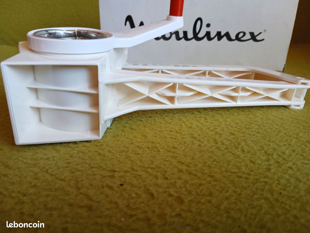 Ancienne Râpe à Fromage Mouli Grater – Guillouard à Nantes – Métal – Vintage Années 1940/50