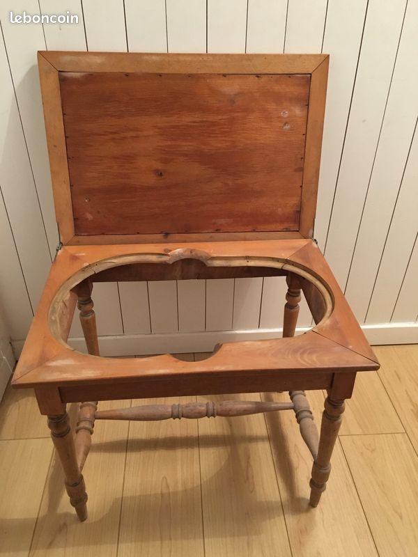 Tabouret d'aisance canné (image 1)